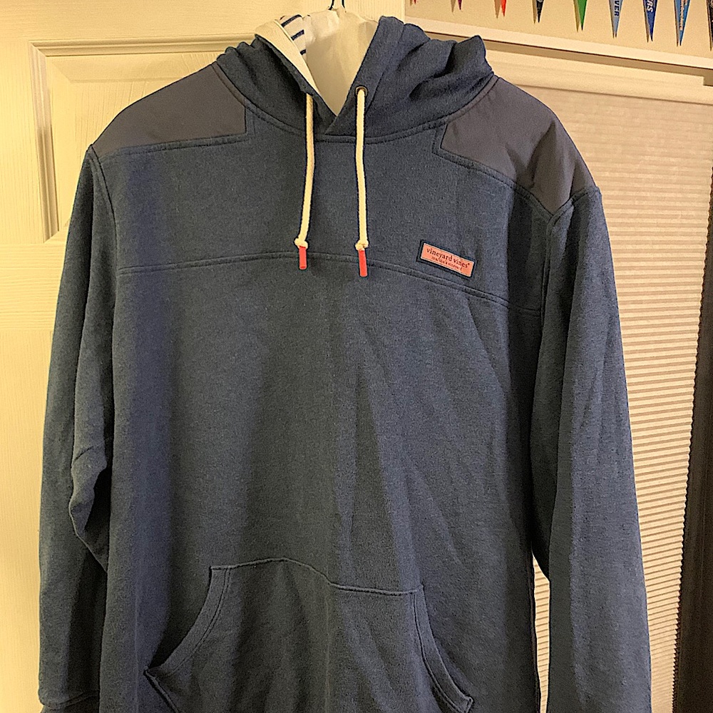 Vineyard Vines Sweatshirt